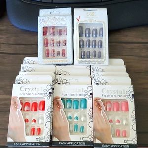 NEW Set of 13 Fashion Nails
